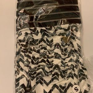 Cute booty lounge BNWT Black White leggings small